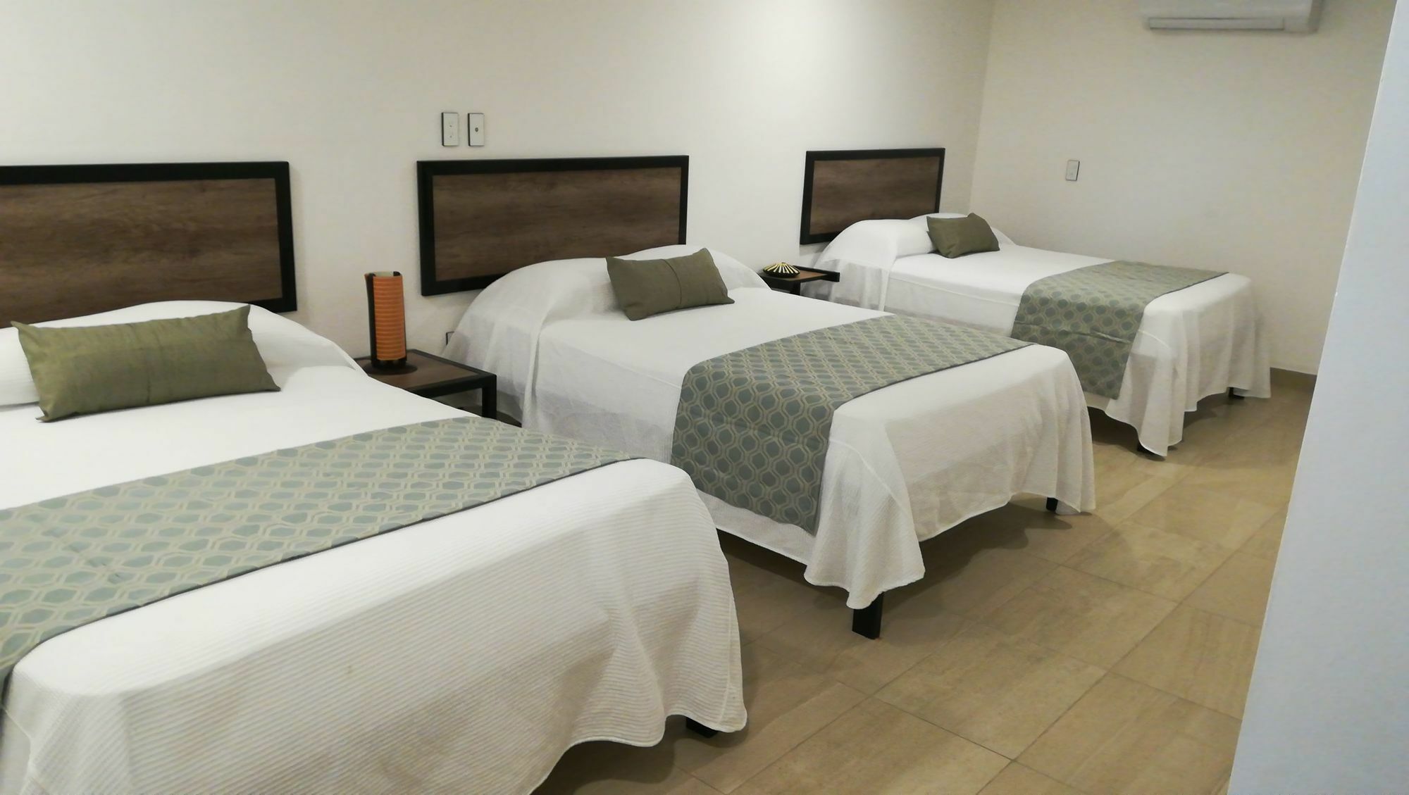 Brisas 10 Beachside Suites Cancún Exterior foto